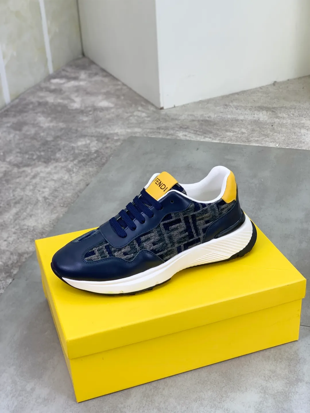 ​Men's shoes 💰P460 💰[New style] little monster 🆘 New FENDI (Fendi) new style 🕶️🕶️Simple routing effect, showing an elegant and cool driving shoe 🎬Using imported calfskin + first-layer pigskin lining🐂Excellent material🎬Detailed workmanship 🤗Comfortable foot feel➰➰. ​Pair it with any outfit to show your taste and temperament, low-key luxury ♻️Design ​simple and elegant ​noble and fashionable 🍃​Very loved and favored by trendy men 💓❤️size: 38-44 2️⃣colors available